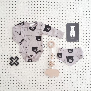 Kapow_Kids_Flat_Lay_Bear_Cub_Bodysuit